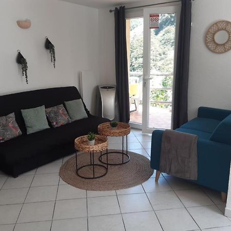 Appartement 3 Pieces Dans Maison Individuelle Entre Mer Et Montagnes Bouyon Exterior photo